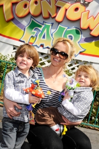 Britney with her kids. Credit to Diana Zalucky.